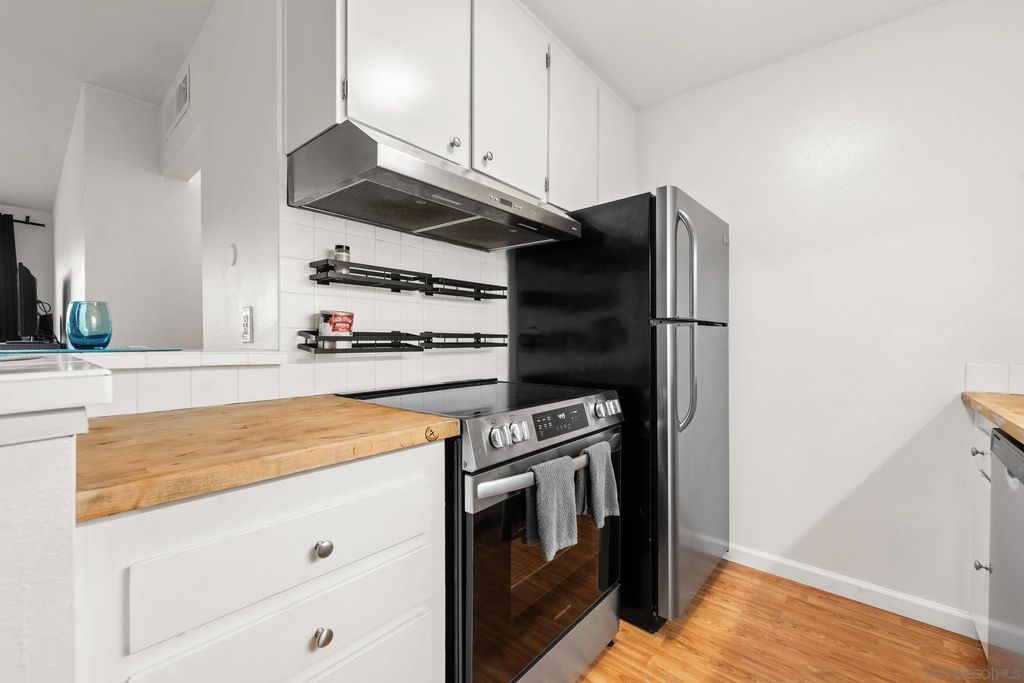 Photo of 6202 Friars Rd #215, San Diego, CA 92108 (MLS # 260003069)