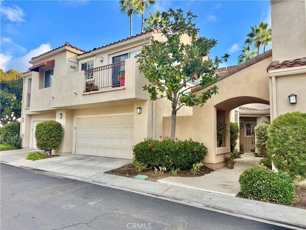 Photo of 196 Chandon, Laguna Niguel, CA 92677 (MLS # OC25266075)