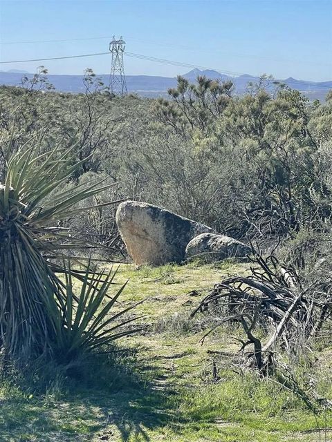 640 Tierra Del Sol Rd Boulevard CA 91905