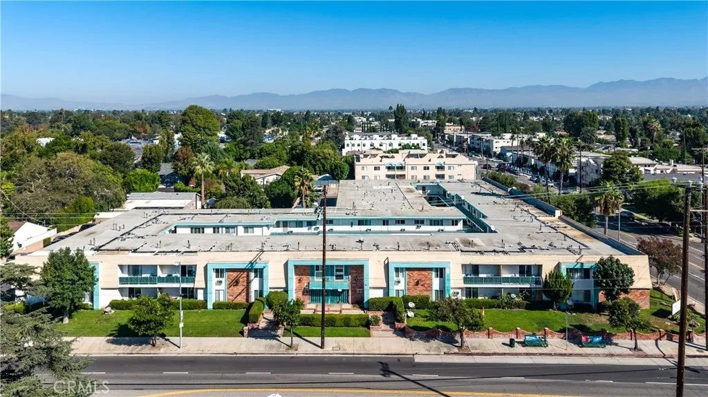 13313 Oxnard