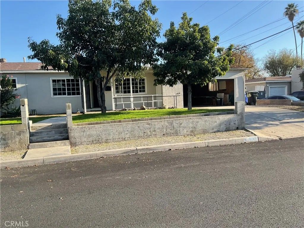 Photo of 6741 Elm Ave, San Bernardino, CA 92404 (MLS # CV25280898)
