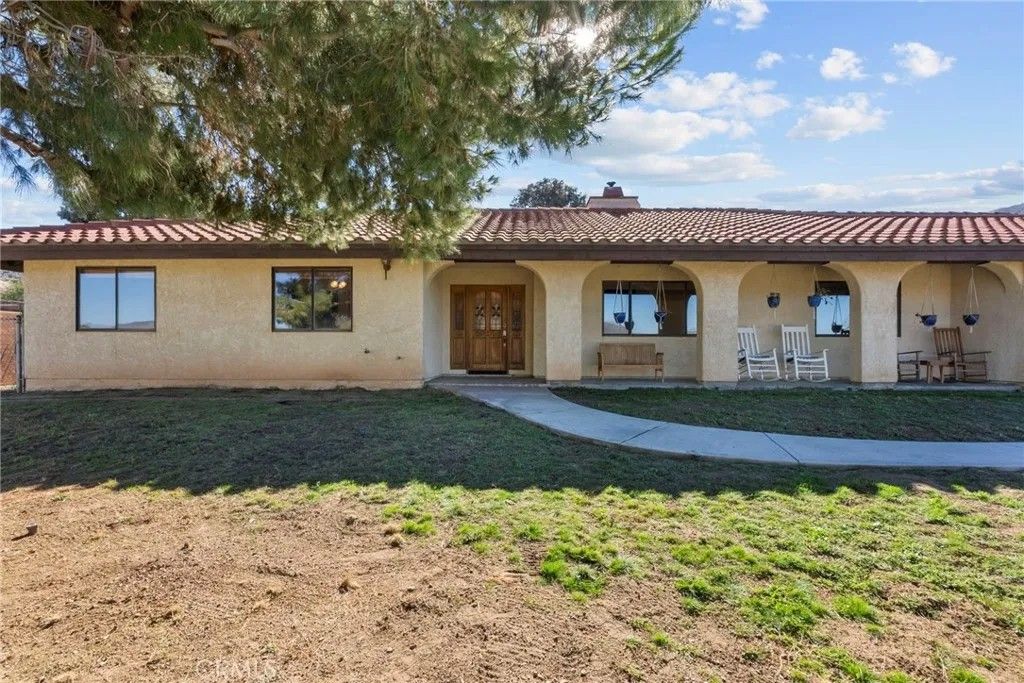 Photo of 902 Searchlight Ranch, Acton, CA 93510 (MLS # SR25267035)