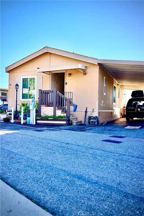 Photo of 220 Camino Corto #39, Vista, CA 92083 (MLS # SW26007499)
