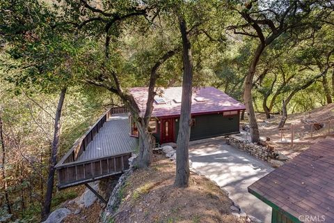 Photo of 4030 Chaney Trail, Altadena, CA 91001 (MLS # PW25242812)