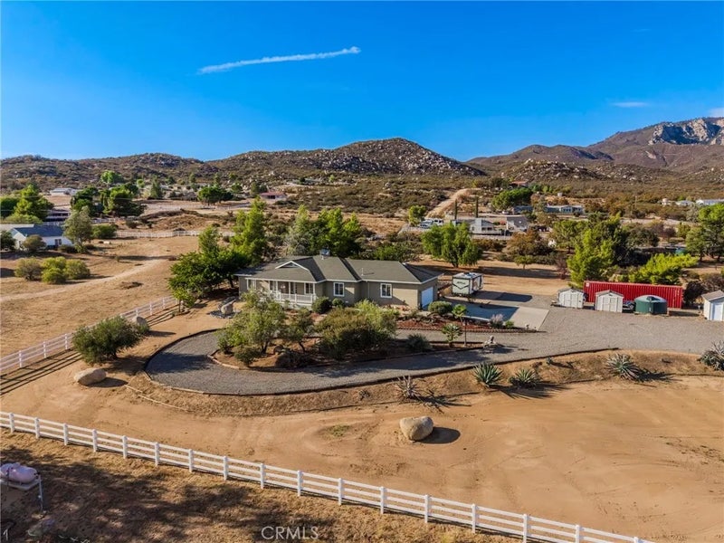 40303 Brook Trails Way