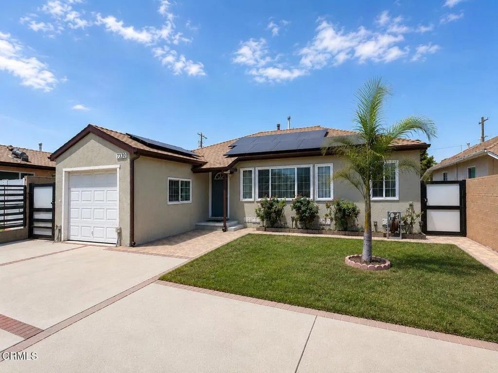 Photo of 7330 Satsuma Avenue, Sun Valley, CA 91352 (MLS # P1-27787)