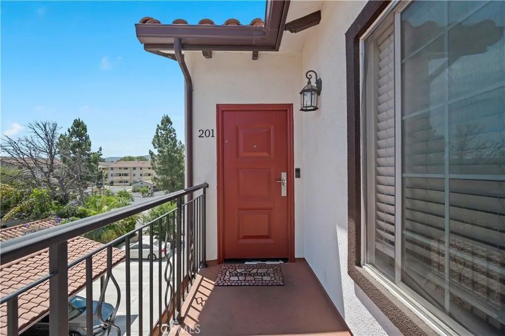 Photo of 1755 Heywood St #201, Simi Valley, CA 93065 (MLS # SR26001121)