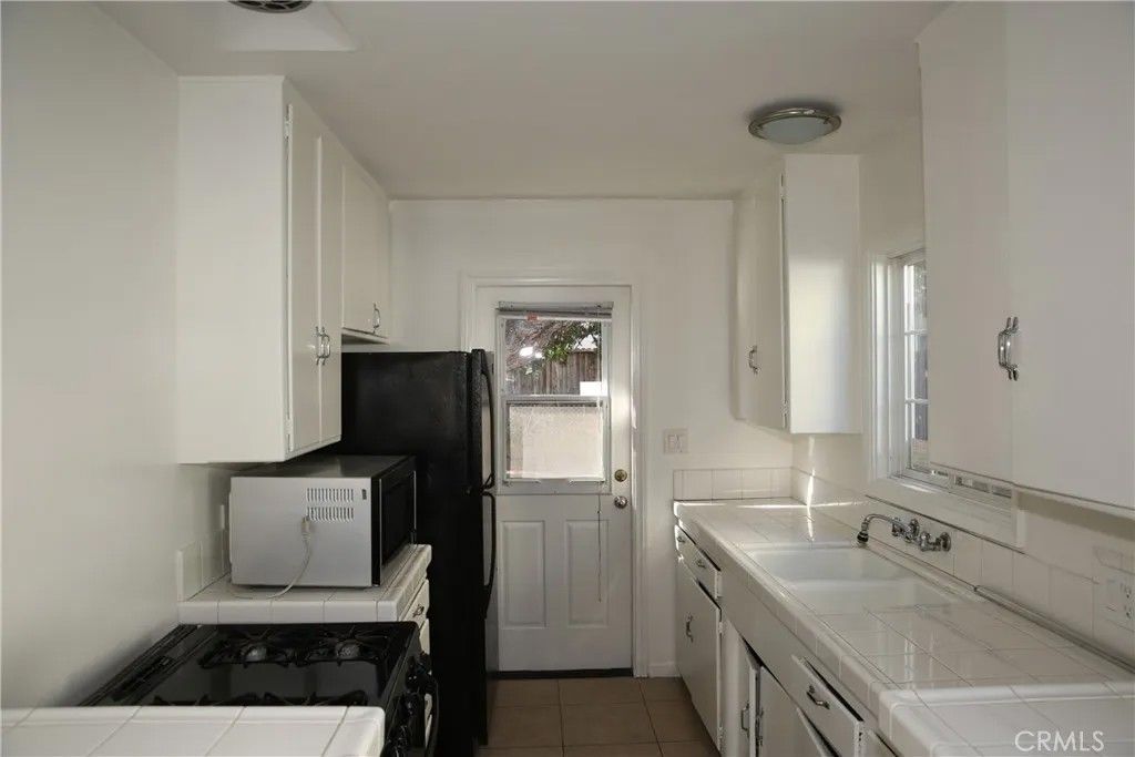 Photo of 135 Del Mar Ave, Costa Mesa, CA 92627 (MLS # PW26040105)