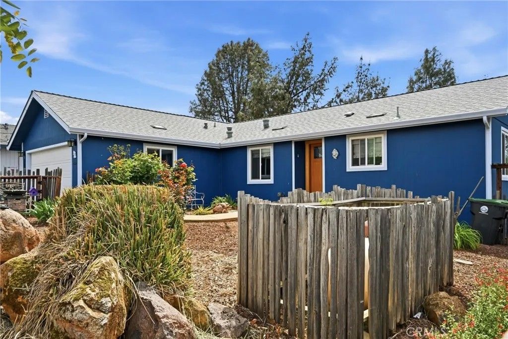 Photo of 10313 Walnut Way, Kelseyville, CA 95451 (MLS # LC26068046)