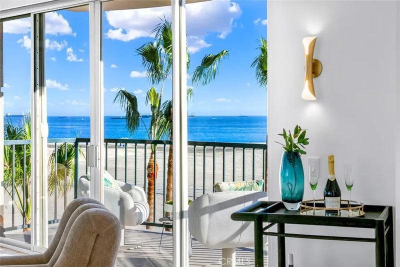850 E Ocean Boulevard 205