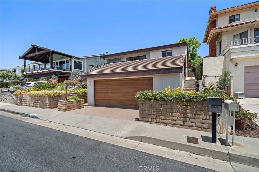 318 Avenida Santa Margarita