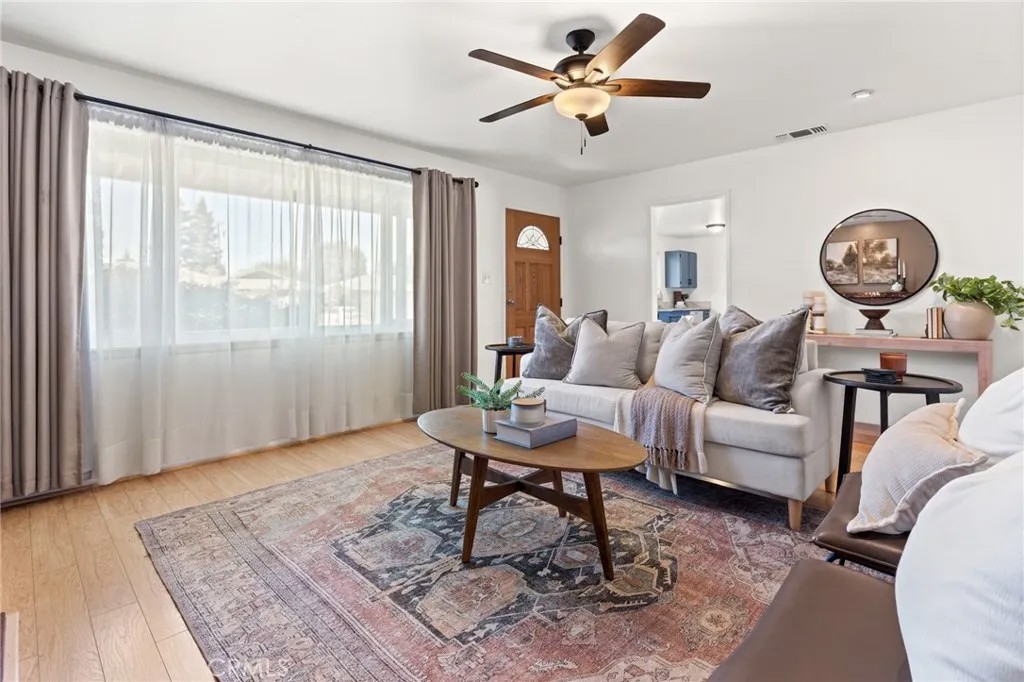 588 El Reno Dr
