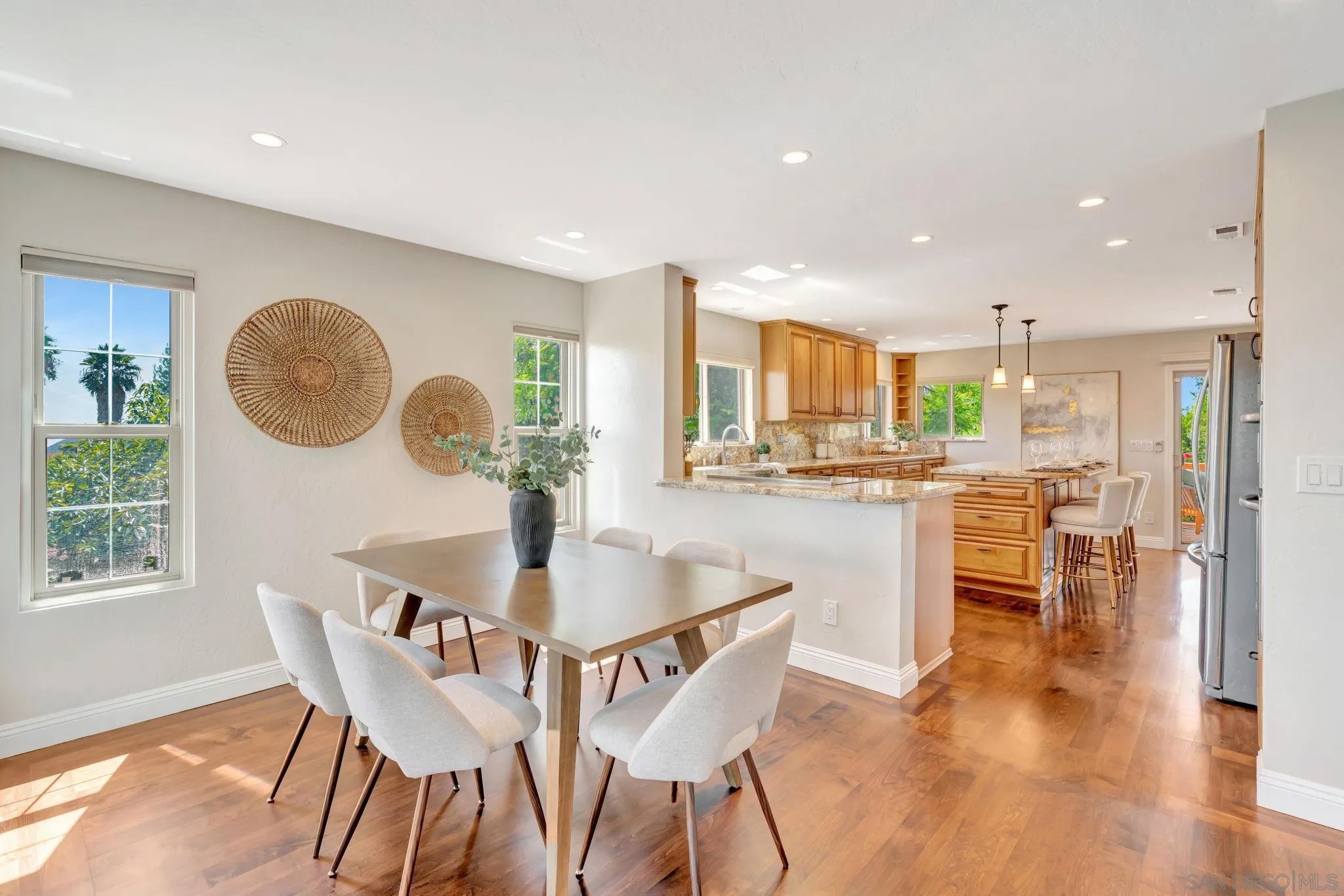 1239 Avocado Summit Dr