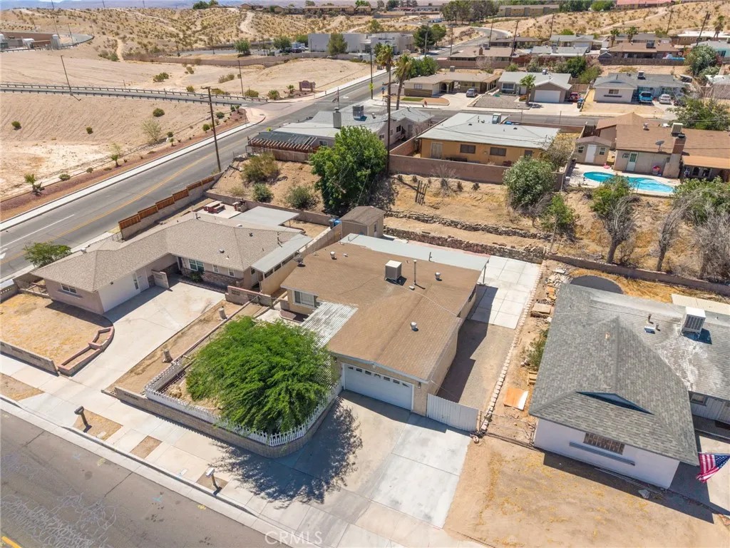 650 E Mountain View
