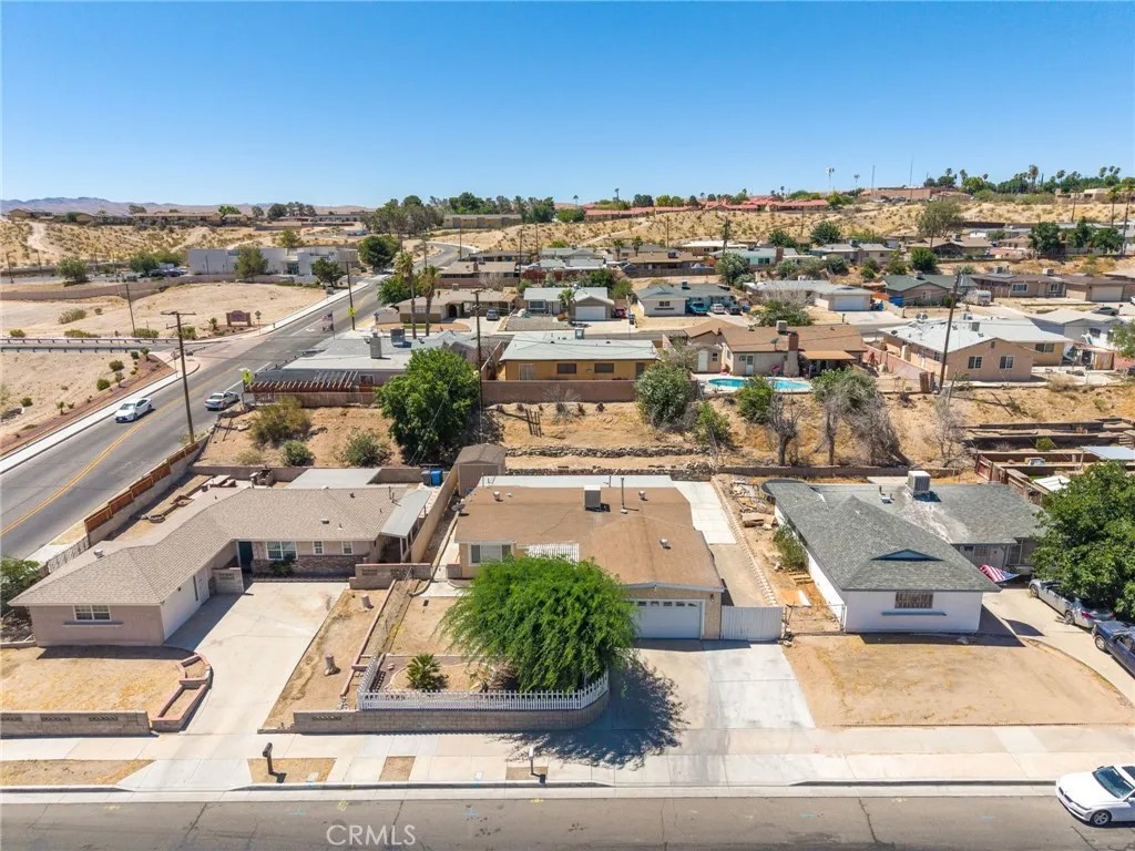 650 E Mountain View