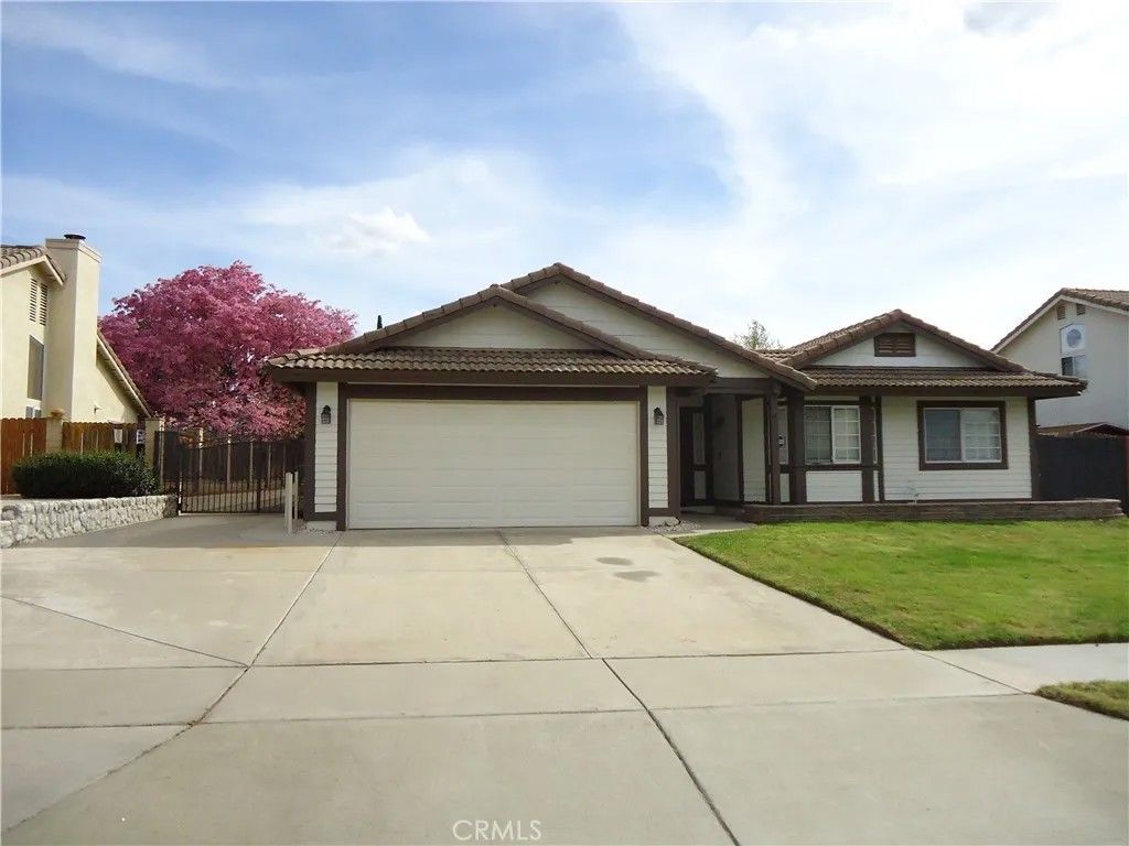 Photo of 1330 Susan Avenue, Redlands, CA 92374 (MLS # IG26044578)