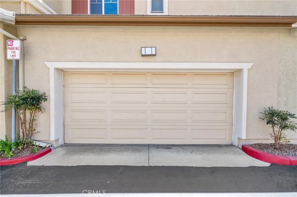 30505 Canyon Hills 703