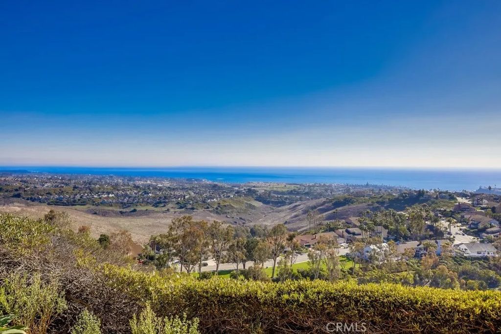 Photo of 2945 Via Blanco, San Clemente, CA 92673 (MLS # OC25265308)