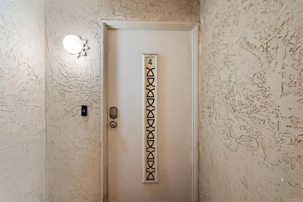 4465 Ocean Boulevard 4