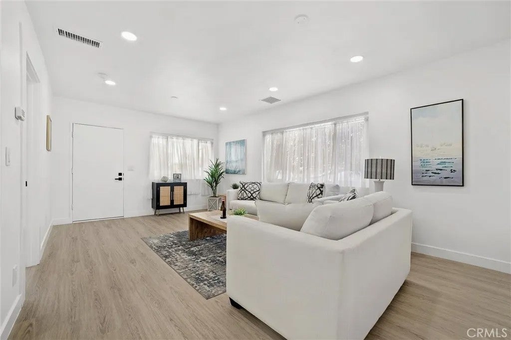 701 Gaffey Place