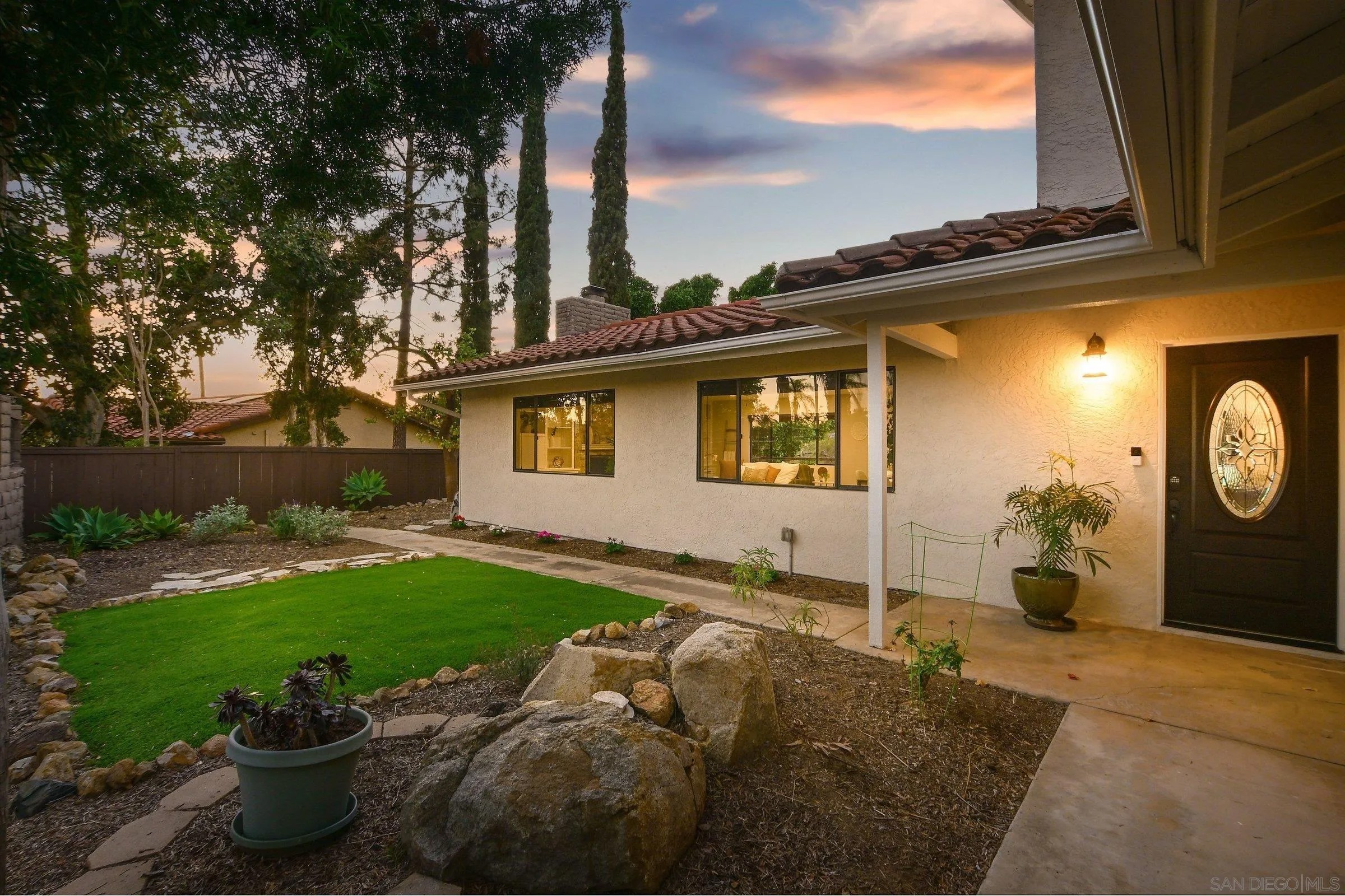 9812 Bonnie Vista Pl