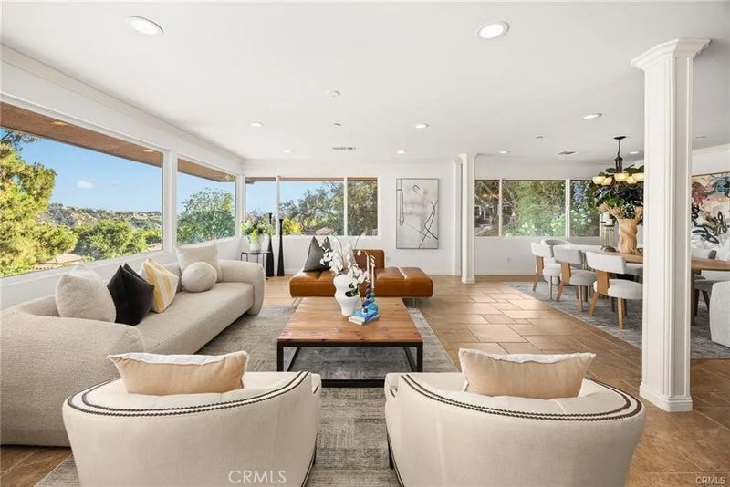 2047 Carolwood Drive