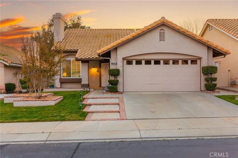 Photo of 5550 W Pinehurst Dr, Banning, CA 92220 (MLS # SW26049543)