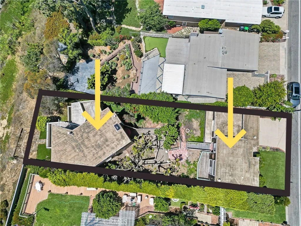 2209 Cliff Drive