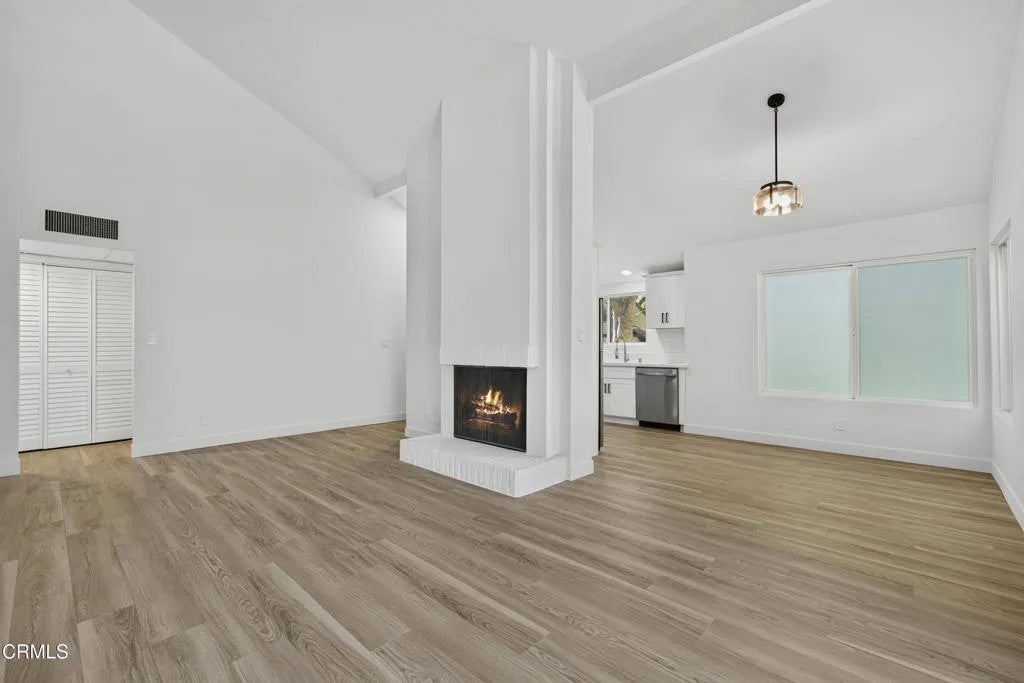 22330 Victory Boulevard 604