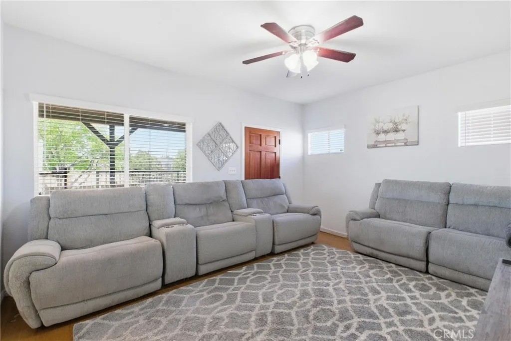 3025 Fairmount