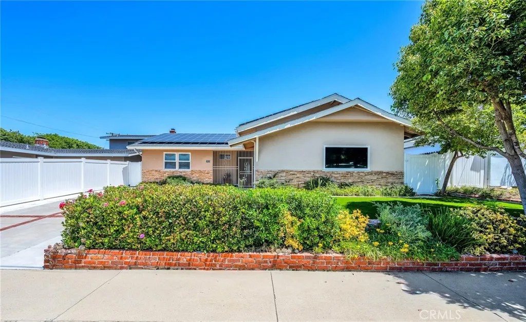 1921 Lasita Place