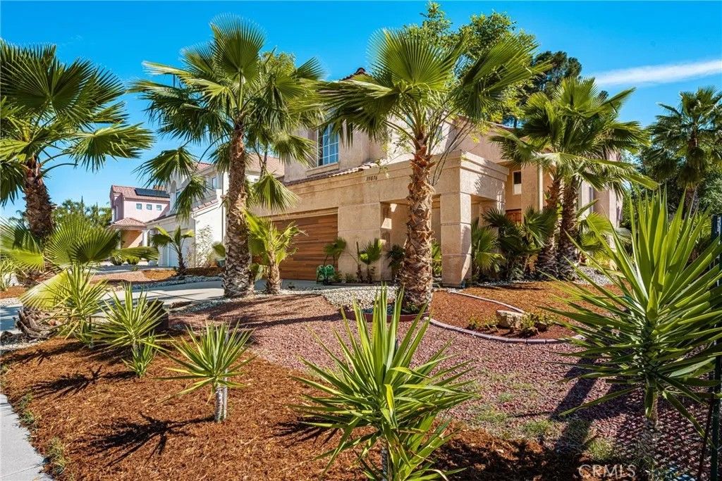 Photo of 39876 Via Castana, Murrieta, CA 92563 (MLS # PW26079206)