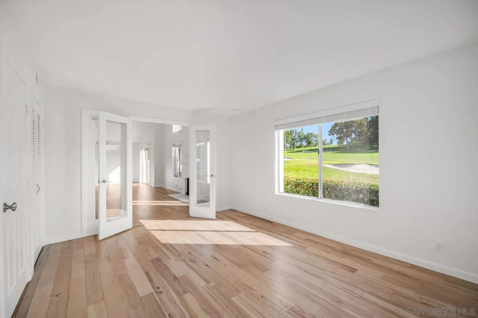 Solana Beach, California 92075, United States, 2 Bedrooms Bedrooms, ,2 BathroomsBathrooms,Residential,Active,195449