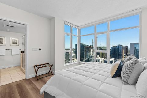Tiny photo for 1199 Pacific Hwy #3402, San Diego, CA 92101 (MLS # 250038672)