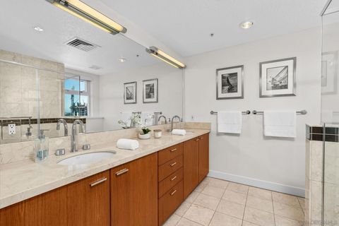Tiny photo for 1199 Pacific Hwy #3402, San Diego, CA 92101 (MLS # 250038672)