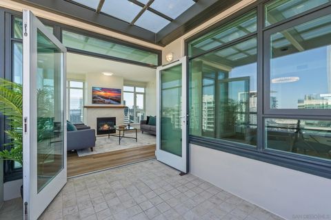 Tiny photo for 1199 Pacific Hwy #3402, San Diego, CA 92101 (MLS # 250038672)