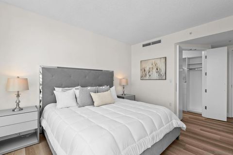 Tiny photo for 1199 Pacific Hwy #3402, San Diego, CA 92101 (MLS # 250038672)