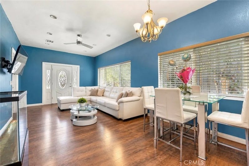 1345 W 89th