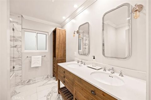 Tiny photo for 321 Wonderview Drive, Glendale, CA 91202 (MLS # GD25252294)