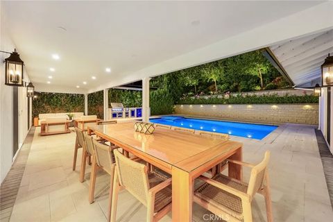 Tiny photo for 321 Wonderview Drive, Glendale, CA 91202 (MLS # GD25252294)