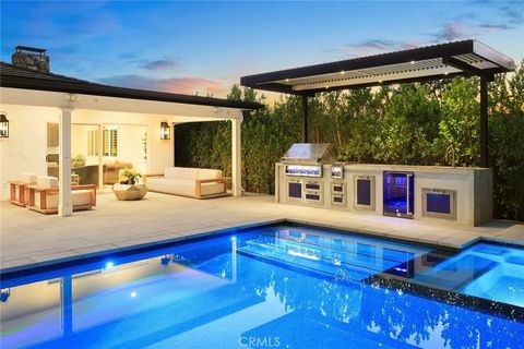 Tiny photo for 321 Wonderview Drive, Glendale, CA 91202 (MLS # GD25252294)