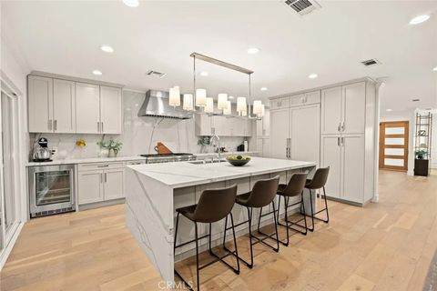 Tiny photo for 321 Wonderview Drive, Glendale, CA 91202 (MLS # GD25252294)