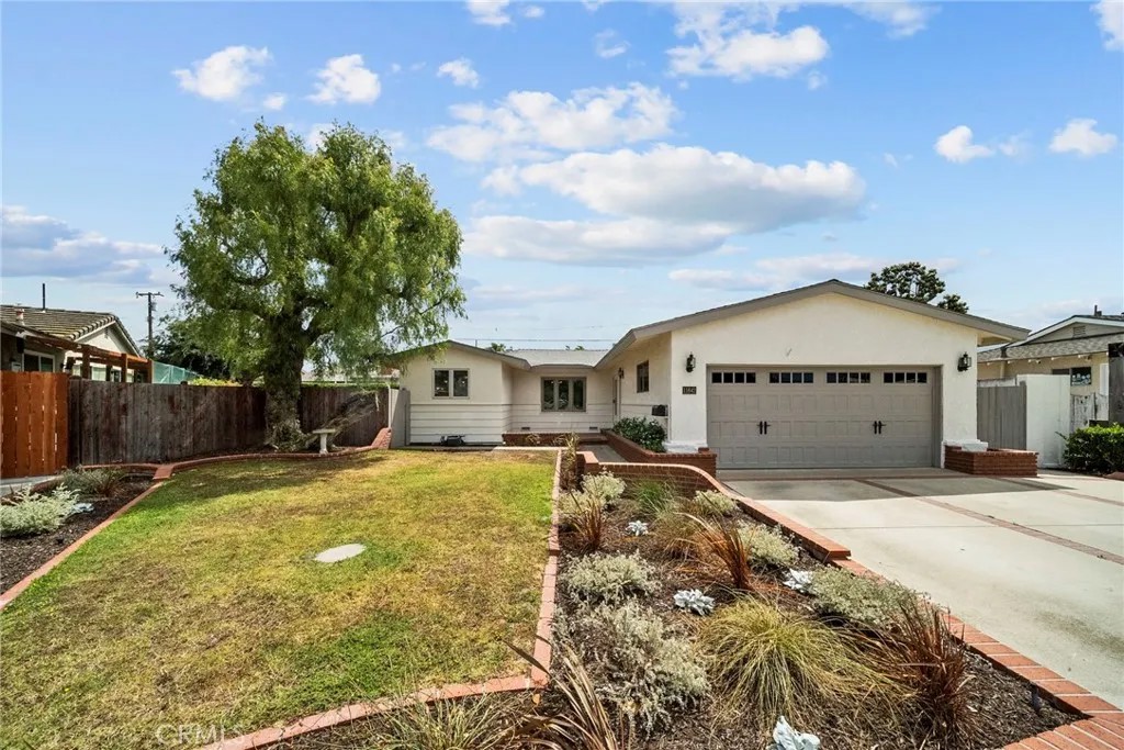 11642 Barclay