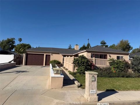 Photo of 934 Governor St, Costa Mesa, CA 92627 (MLS # OC26046899)