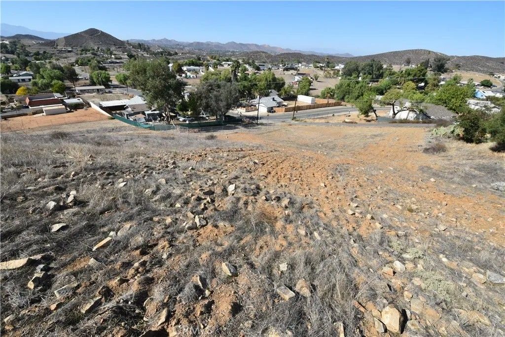 Photo of 0 Johnson, Lake Elsinore, CA 92587 (MLS # SW25245352)