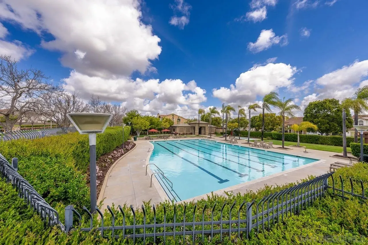 Chula Vista, California 91913, United States, 4 Bedrooms Bedrooms, ,4 BathroomsBathrooms,Residential,Active,235035