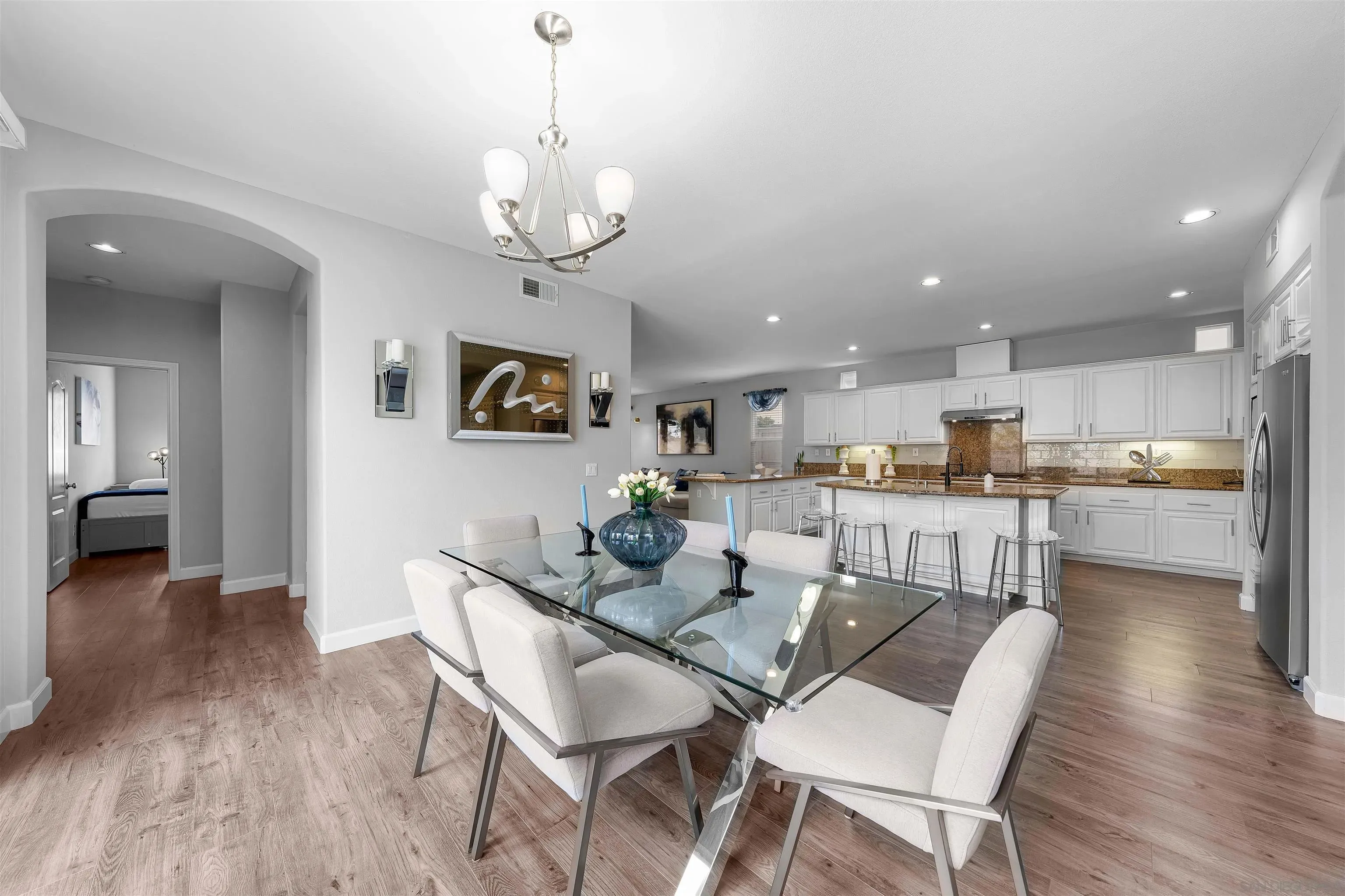 Chula Vista, California 91913, United States, 4 Bedrooms Bedrooms, ,4 BathroomsBathrooms,Residential,Active,235035