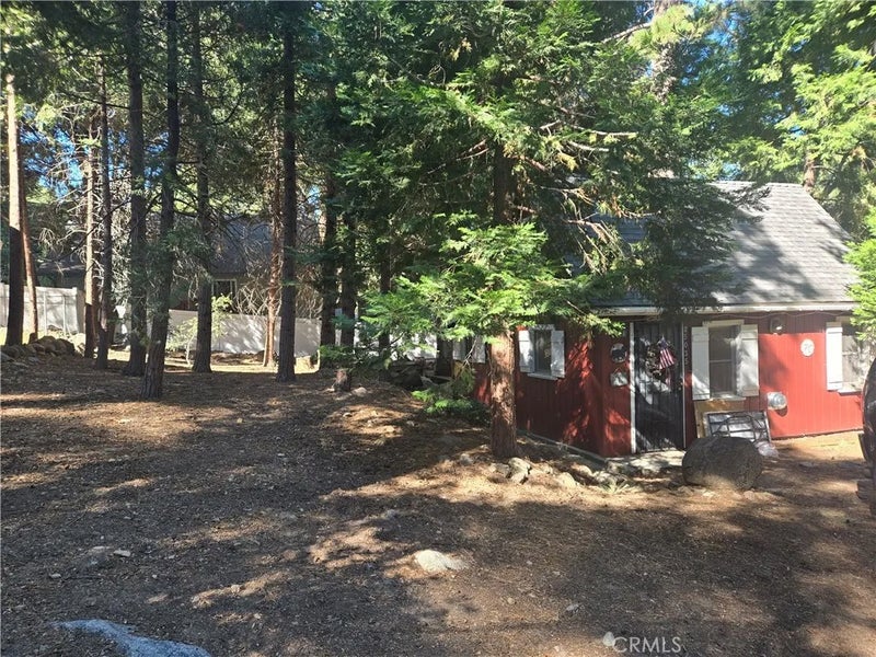 25035 Moon Drive