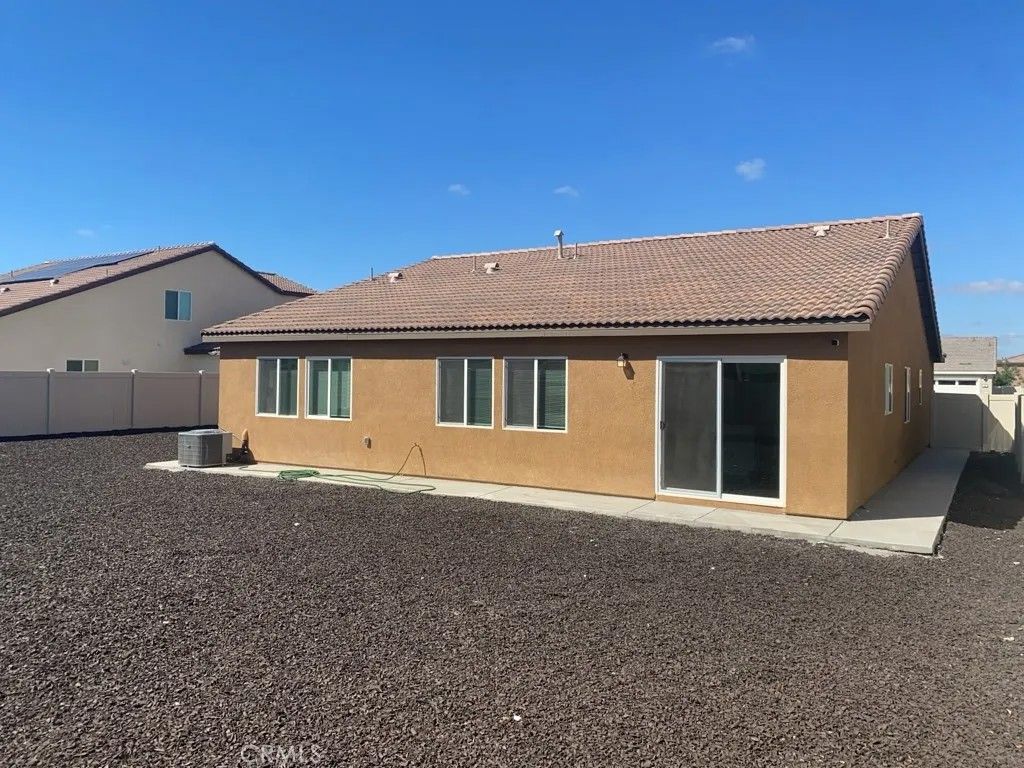 Photo of 365 White Gate Place, San Jacinto, CA 92583 (MLS # IV25214918)