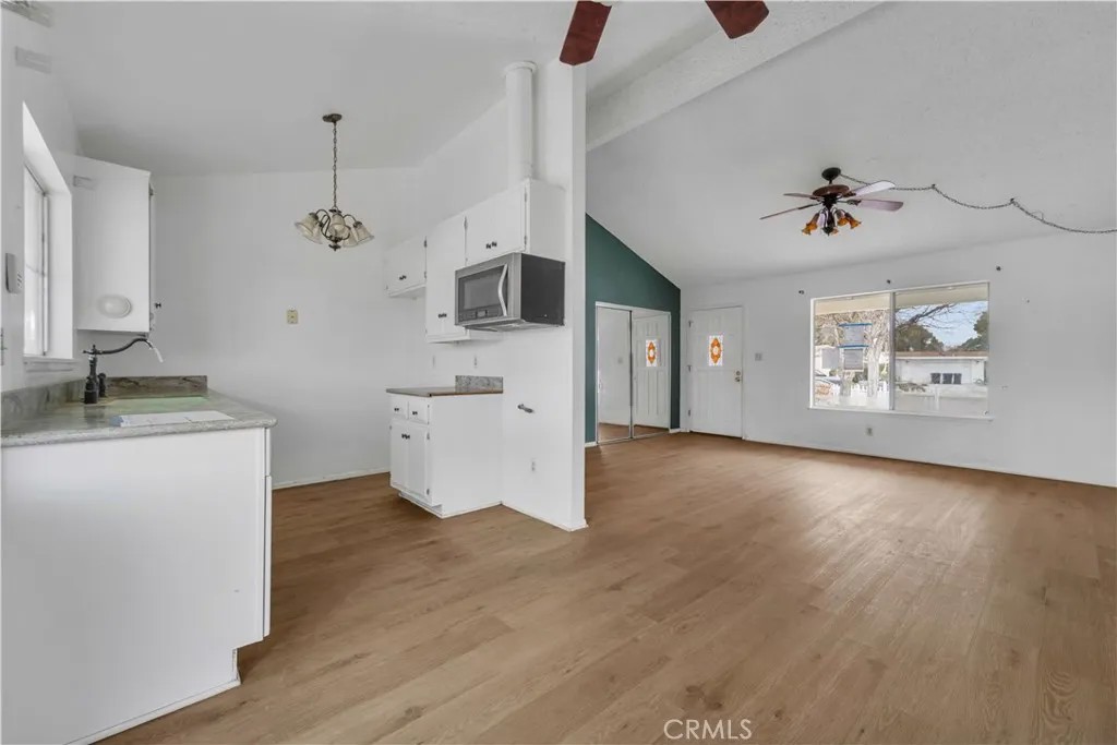 21010 Lodi Pl